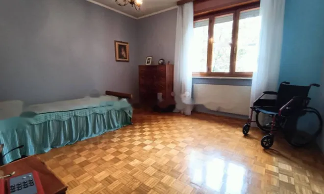 Недвижимость Четырёхкомнатная квартира в центре Гориции: 25