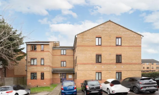 Недвижимость Дрэйкотт Клоуз, Лондон NW2: 4