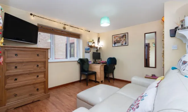 Недвижимость Дрэйкотт Клоуз, Лондон NW2: 6