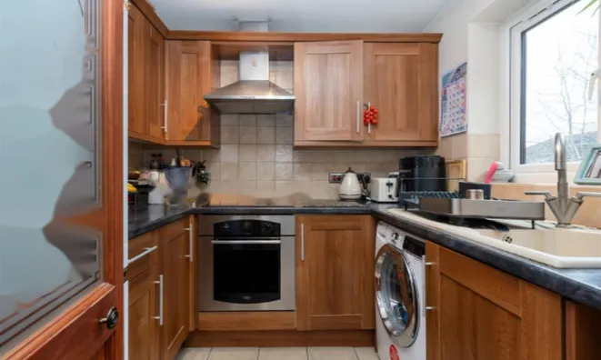 Недвижимость Дрэйкотт Клоуз, Лондон NW2: 7