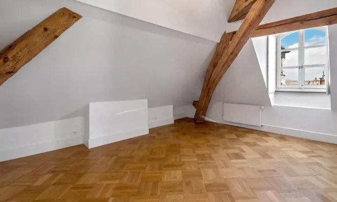 Недвижимость Apartment 5 rooms: 3