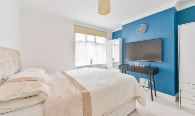 Недвижимость Бреймар Авеню, Ниисден, Лондон: 2