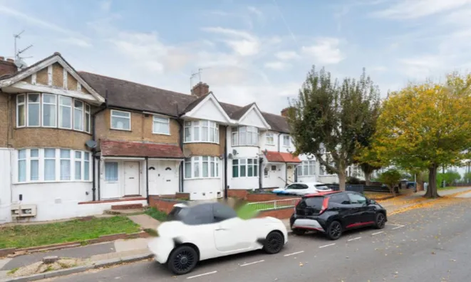 Недвижимость Бреймар Авеню, Ниисден, Лондон: 6