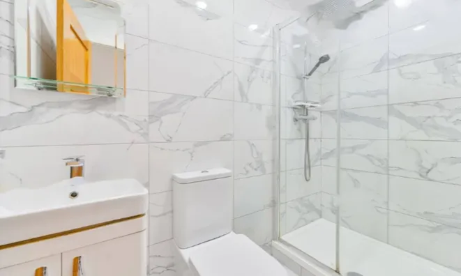 Недвижимость Бреймар Авеню, Ниисден, Лондон: 15