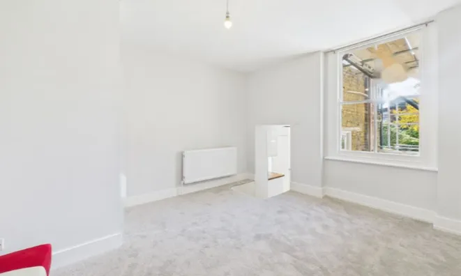 Недвижимость Дом на Дэнмарк Роуд, Лондон: 4