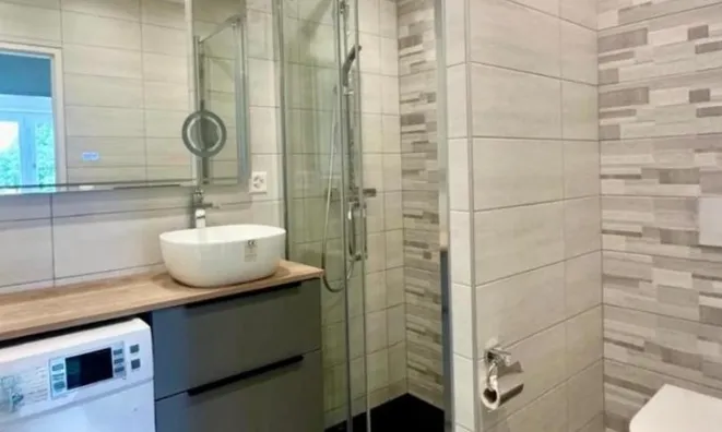 Недвижимость Apartment 5.5 rooms: 6