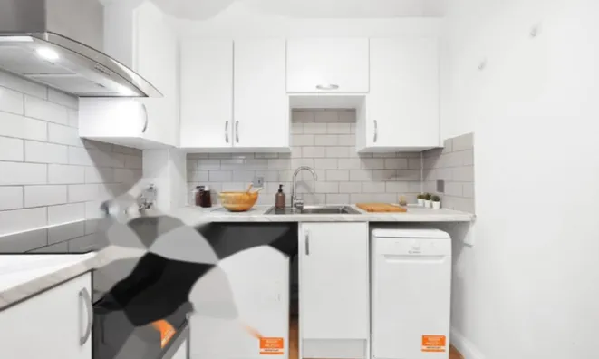 Недвижимость Сильвестер Пасс, Хакни Е8: 2