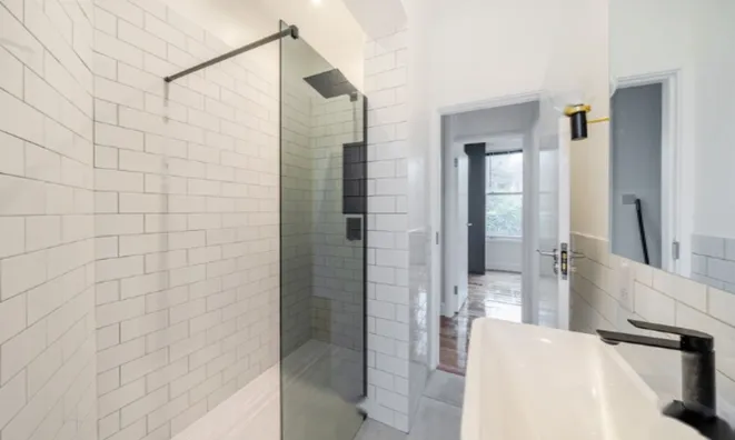 Недвижимость Переулок Святого Джеймса: 11