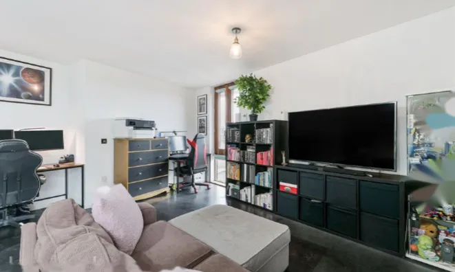 Недвижимость Гарратт Лейн, Лондон SW18: 7