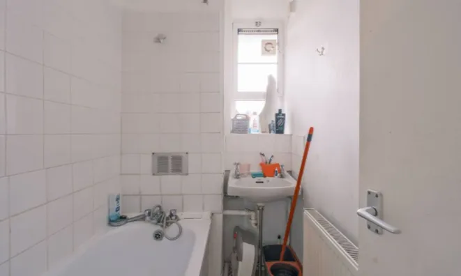 Недвижимость Улица Беттс, Шедвелл, Лондон: 2