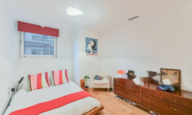 Недвижимость Саламанкская площадь: 2