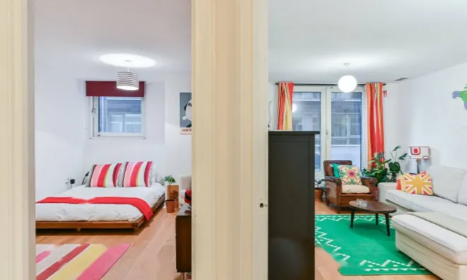 Недвижимость Саламанкская площадь: 11