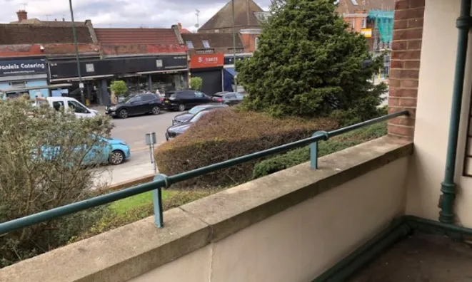 Недвижимость Пантийлс, Финчли Роуд: 3