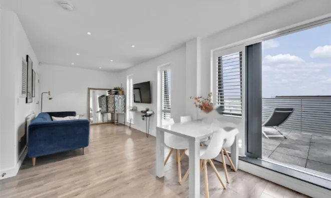 Недвижимость Нисден Лейн, Виллесден, Лондон: 1