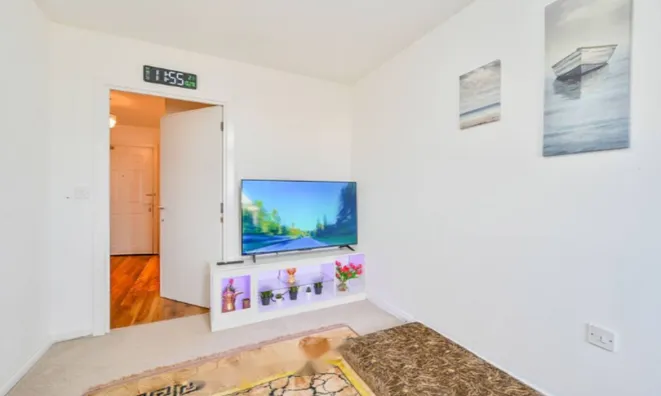 Недвижимость Виктория Роуд, Северный Актон: 2