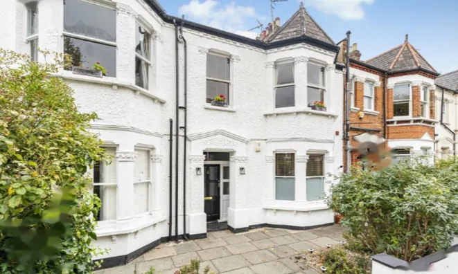 Недвижимость Дентон Роуд Н8: 2