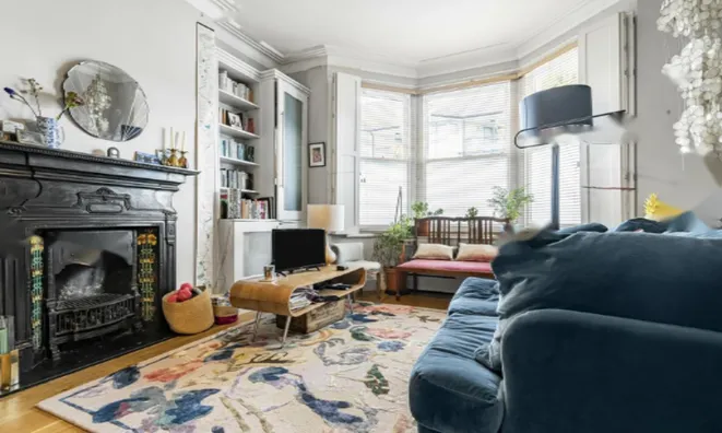 Недвижимость Дентон Роуд Н8: 8