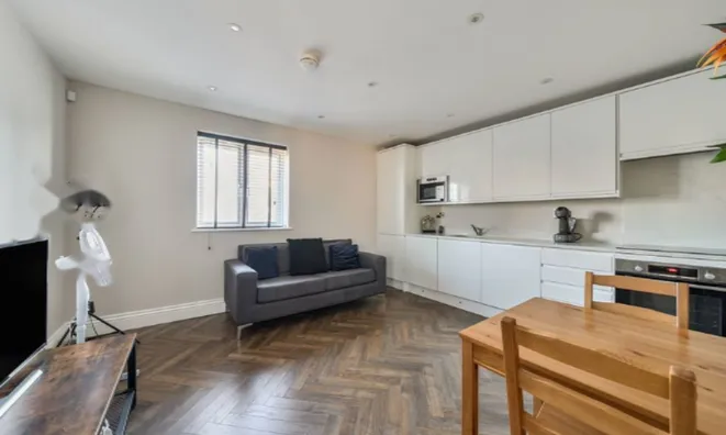 Недвижимость Холлибуш Плейс, Бетнал Грин: 8