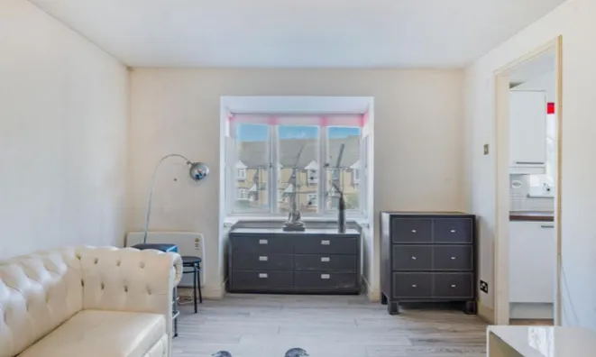 Недвижимость Кресент Стивенсона, Лондон: 5