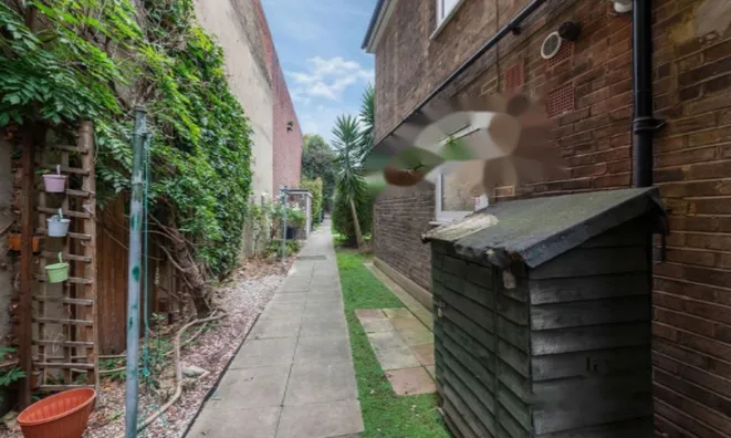 Недвижимость Элгин Мьюс В11: 6