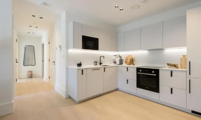 Недвижимость Арт-Сцен, Актон В3: 14