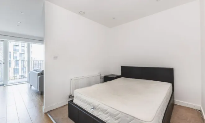 Недвижимость Аткинс Сквер, Лондон Е8: 2