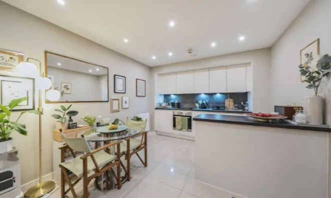 Недвижимость Шервотер Драйв, Хендон, Лондон: 4