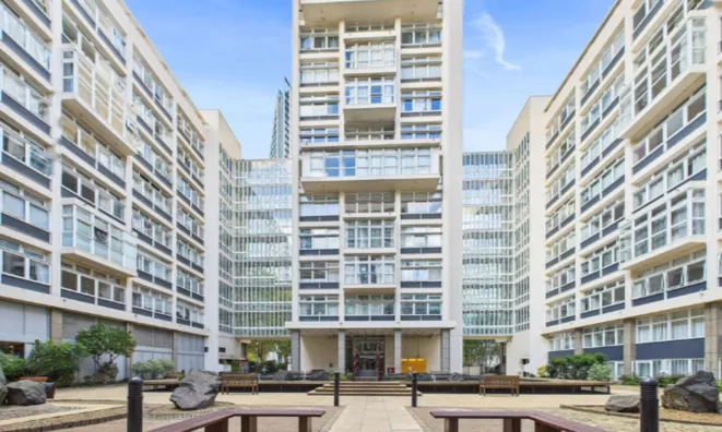 Недвижимость Новингтон Косуэй 119, Лондон: 10