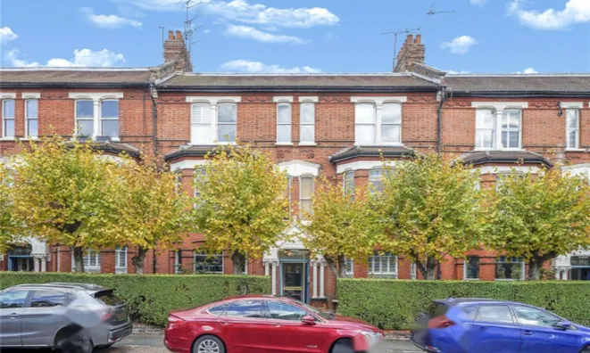 Недвижимость Мансарды на Ферм Парк Роуд: 9