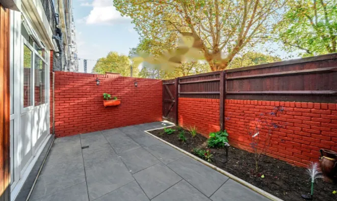 Недвижимость Улица Джона Рёскина : 1