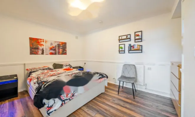 Недвижимость Улица Джона Рёскина : 8