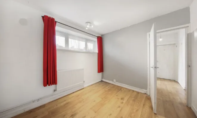 Недвижимость Дом на Батлер-Роуд, Лондон: 4