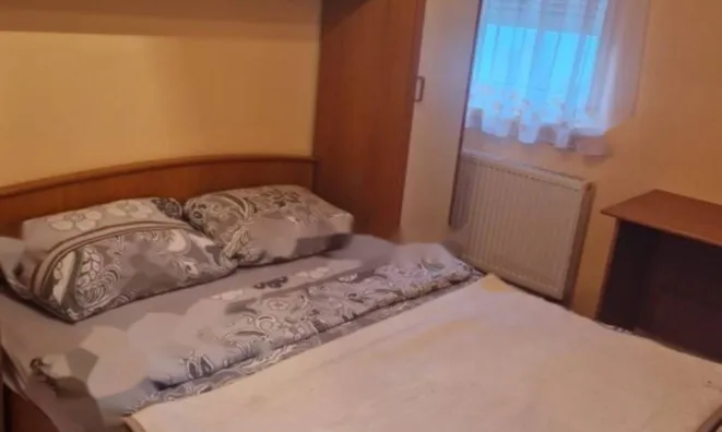 Недвижимость Трёхкомнатная квартира в центре: 13