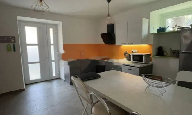 Недвижимость Двухкомнатная квартира в Центре: 4