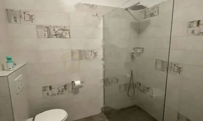 Недвижимость Двухкомнатная квартира в Центре: 12