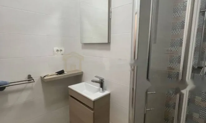 Недвижимость Двухкомнатная квартира в Центре: 16