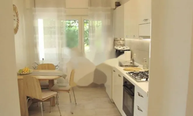 Недвижимость Двухкомнатная квартира в центре: 7