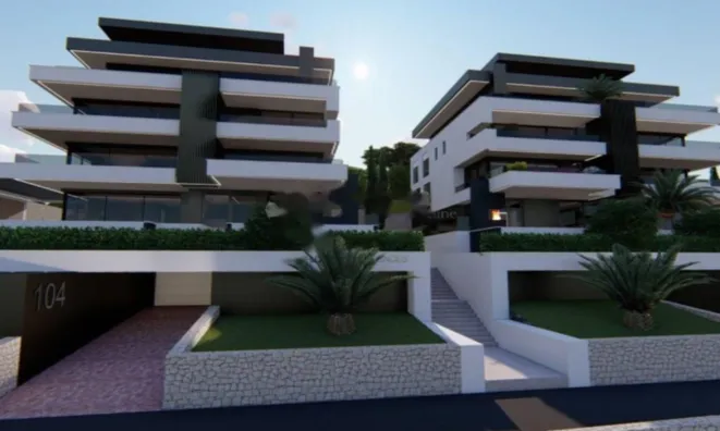 Недвижимость Четырехкомнатная квартира в центре Опатии: 1