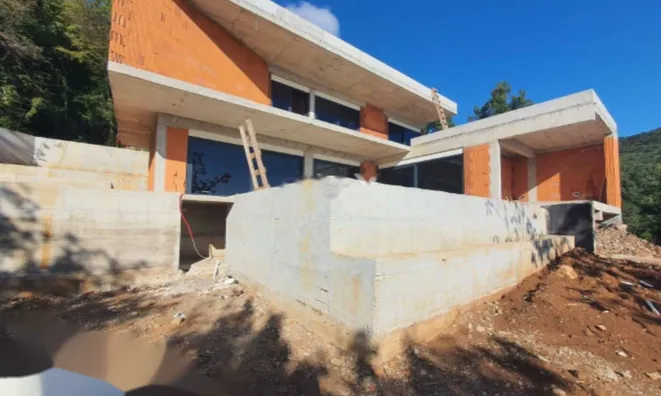 Недвижимость Дом в центре Опатии: 12