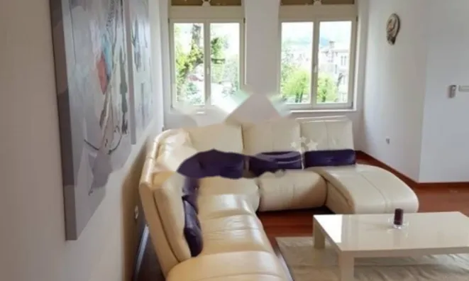 Недвижимость Трехкомнатная квартира в Центре: 5