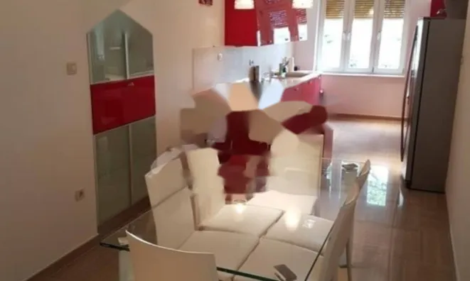 Недвижимость Трехкомнатная квартира в Центре: 8