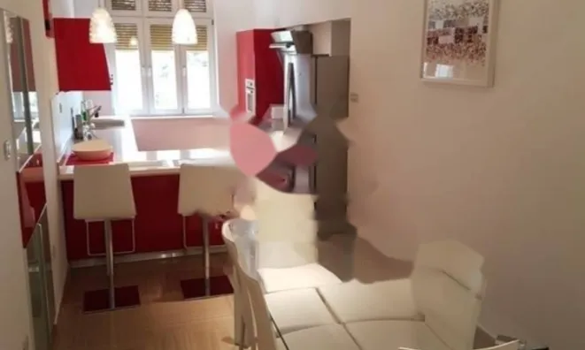 Недвижимость Трехкомнатная квартира в Центре: 9