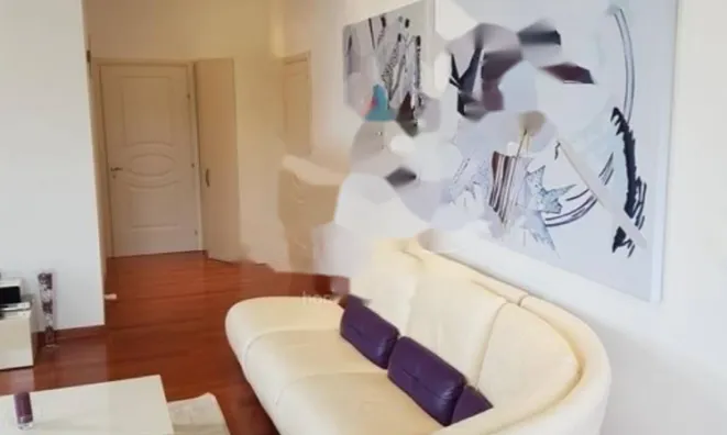 Недвижимость Трехкомнатная квартира в Центре: 14