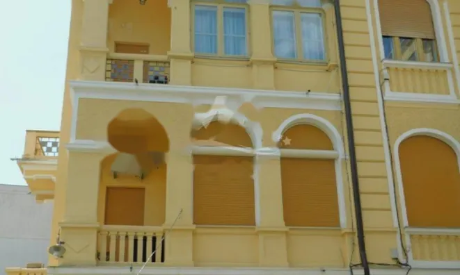 Недвижимость Трехкомнатная квартира в Центре: 23