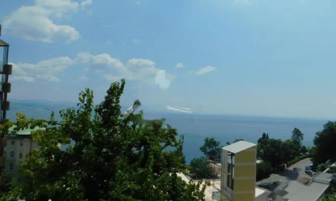 Недвижимость Трехкомнатная квартира в Центре: 34