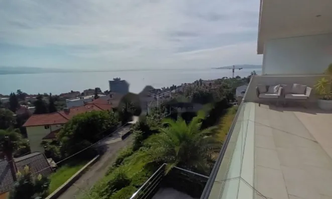 Недвижимость Трехкомнатная квартира в центре: 5