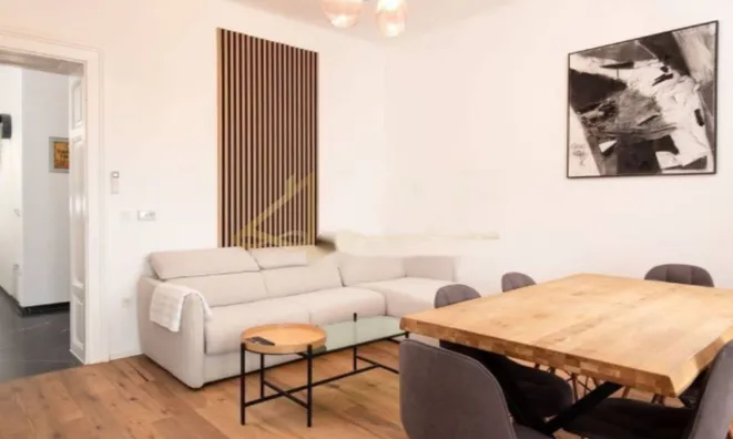 Недвижимость Трёхкомнатная Квартира Центр: 1