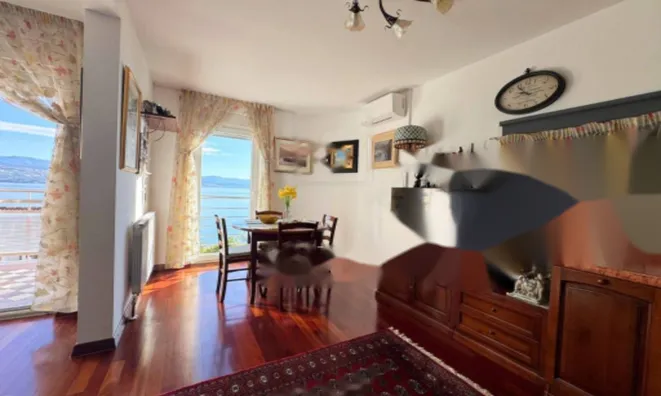 Недвижимость Трехкомнатная квартира, Опатия: 3