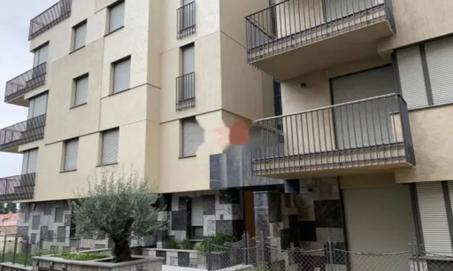 Недвижимость Двухкомнатная квартира, центр: 2