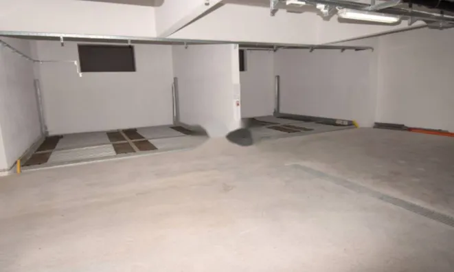 Недвижимость Двухкомнатная квартира, центр: 6